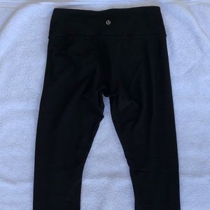 lululemon leggings: Wunder Under Mid-Rise